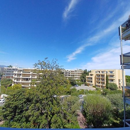 Juan Les Pins Tanit Studio Climatise Vue Sur Mer Piscine Antibes Exterior photo